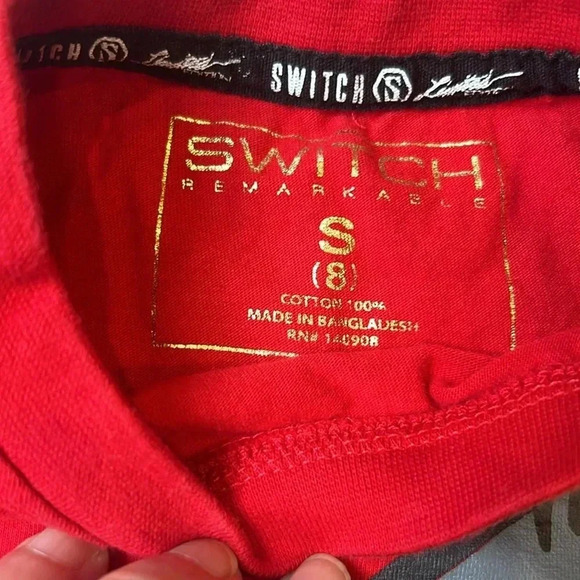 Switch “get the juice” bugs bunny kids size 8 Tee Limited addition - Picture 3 of 4